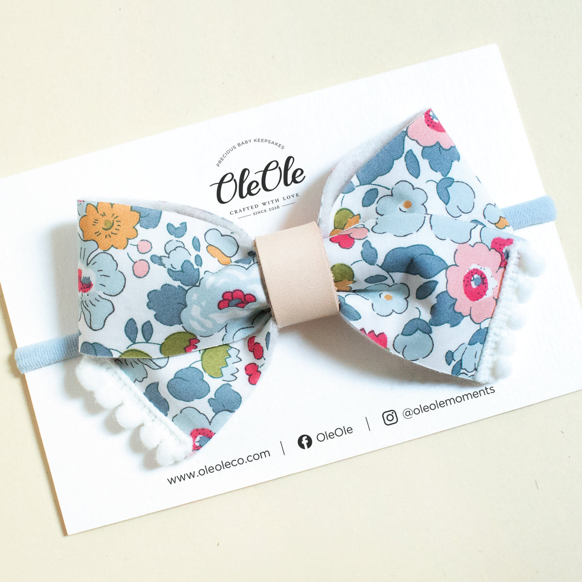 Pinwheel Bow | Liberty Betsy Porcelaine