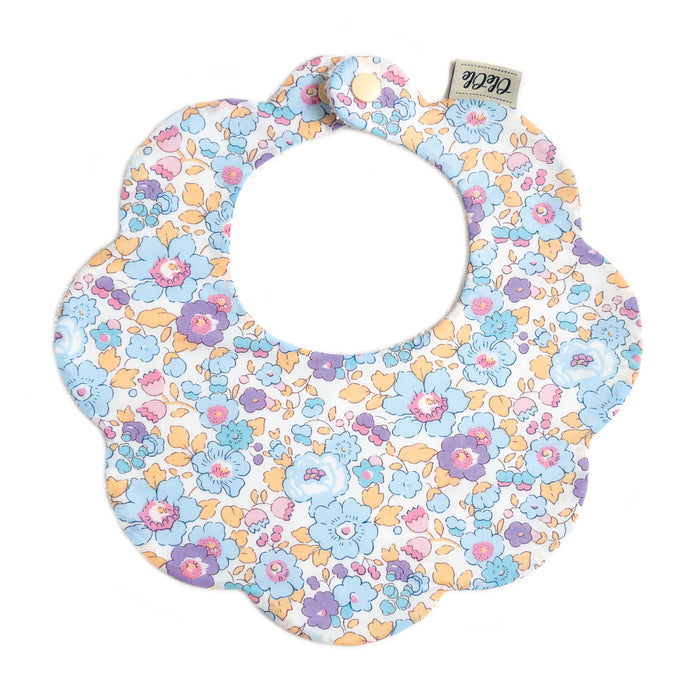 Scalloped Baby Bib  |  Liberty Betsy Summer