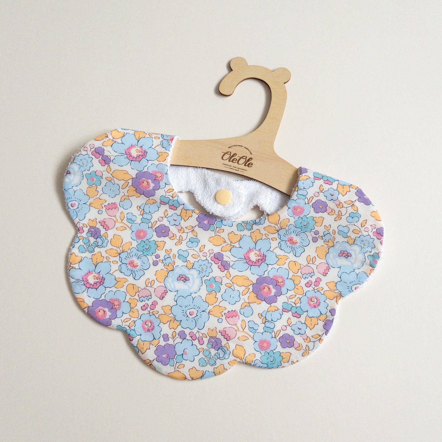 Baby Scallop Bib Romper 節約 Lollipop Confett Baby Scallop Bib