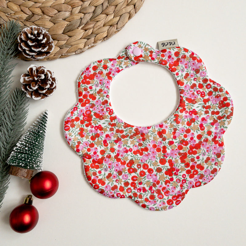 Scalloped Baby Bib  |  Liberty Wiltshire Star