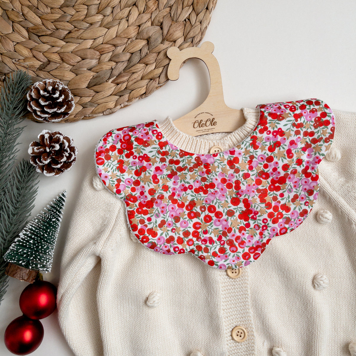 Scalloped Baby Bib  |  Liberty Wiltshire Star